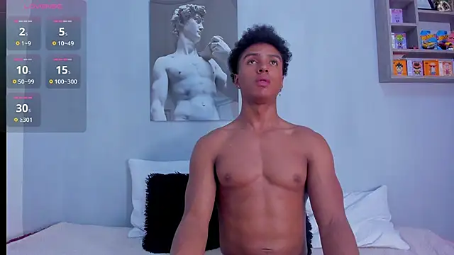 Snapshot of MagnusKing_ chatting on 14, 10, 2025 MagnusKing online show from 14, 10, 2025