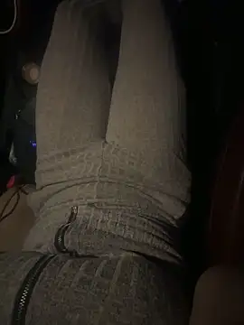 Snapshot of May-Squirt chatting on 23, 11, 2025 May-Squirt online show from 23, 11, 2025