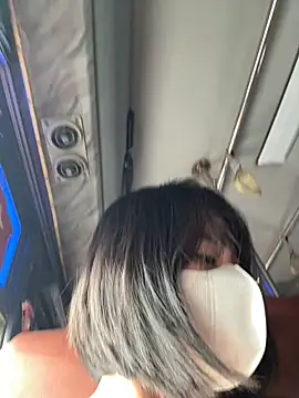 Snapshot of May-Squirt chatting on 4, 12, 2025 May-Squirt online show from 4, 12, 2025