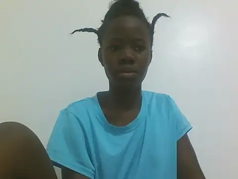 Snapshot of hey_its_andreana chatting on 3, 6, 2026 hey its andreana online show from 3, 6, 2026