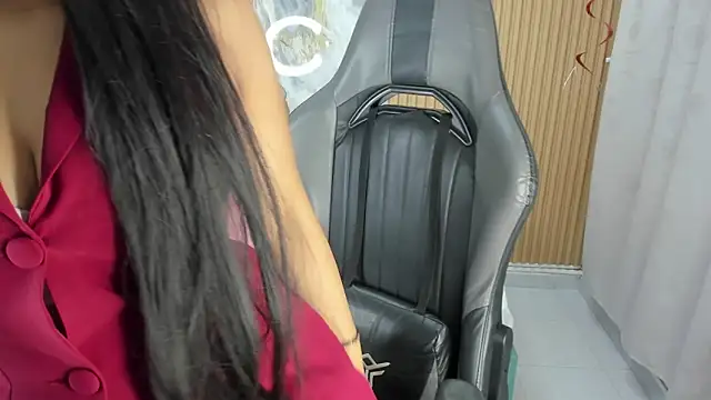 Lili 16 online show from 9, 2, 2026