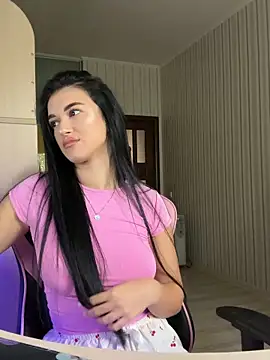 Snapshot of Julietta_a chatting on 11, 10, 2025 Julietta a online show from 11, 10, 2025