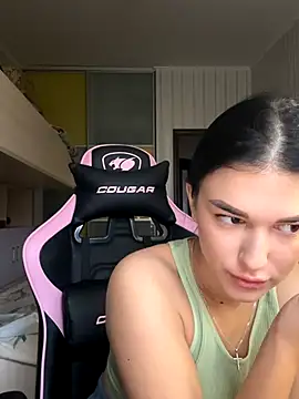 Snapshot of Julietta_a chatting on 20, 11, 2025 Julietta a online show from 20, 11, 2025