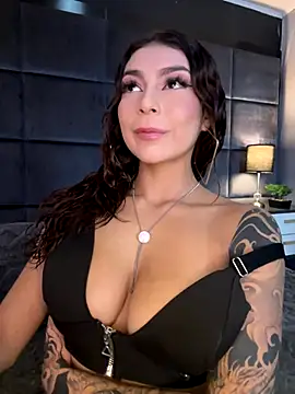 CHERRYY BOMB  online show from 24, 11, 2025