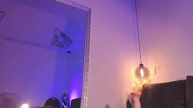 Isabella francoo online show from 2, 3, 2026