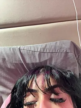 Snapshot of ThickerThanYoBitch chatting on 8, 3, 2025 ThickerThanYoBitch online show from 8, 3, 2025