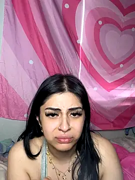 Snapshot of ThickerThanYoBitch chatting on 15, 9, 2025 ThickerThanYoBitch online show from 15, 9, 2025