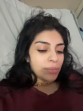 ThickerThanYoBitch online show from 15, 12, 2025