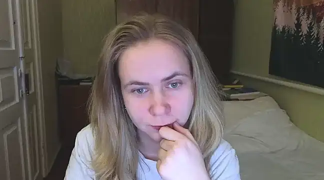 Riley Roo online show from 19, 2, 2025