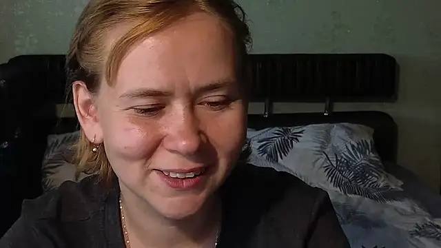 Snapshot of Riley_Roo chatting on 16, 7, 2026 Riley Roo online show from 16, 7, 2026