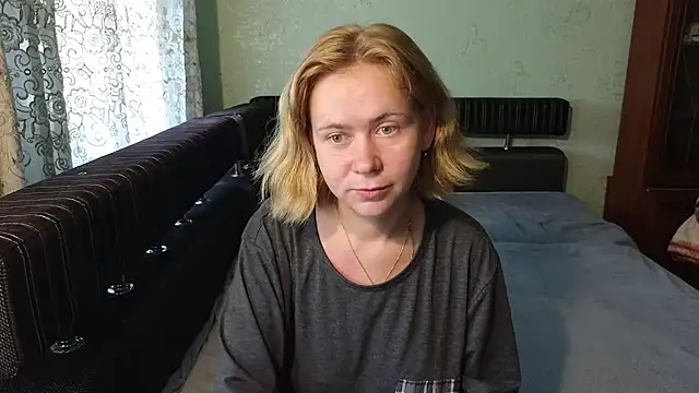 Snapshot of Riley_Roo chatting on 3, 8, 2026 Riley Roo online show from 3, 8, 2026