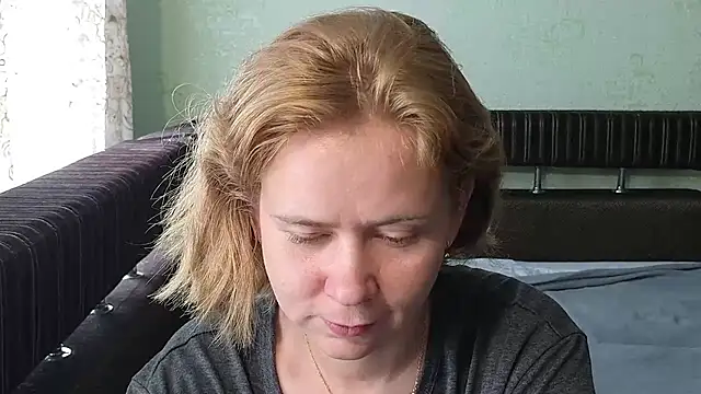 Snapshot of Riley_Roo chatting on 3, 8, 2026 Riley Roo online show from 3, 8, 2026