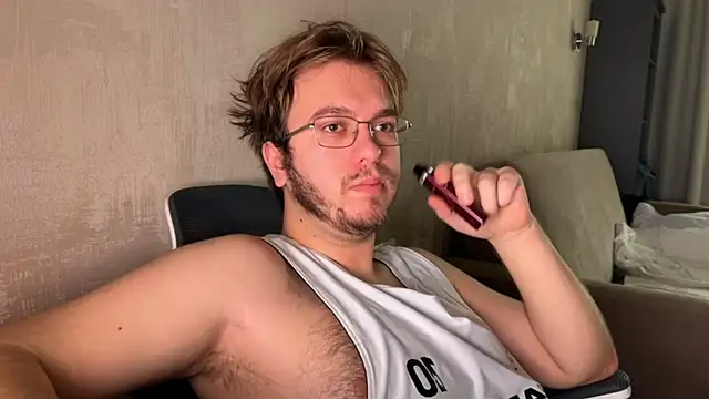 kiopiggy online show from 6, 11, 2025