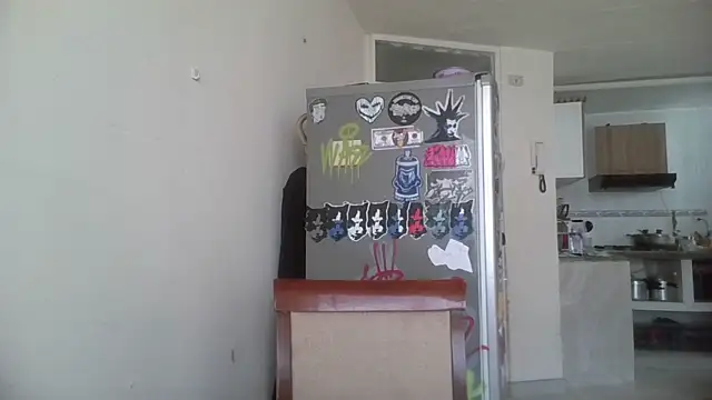 SuzzyyM online show from 15, 2, 2025