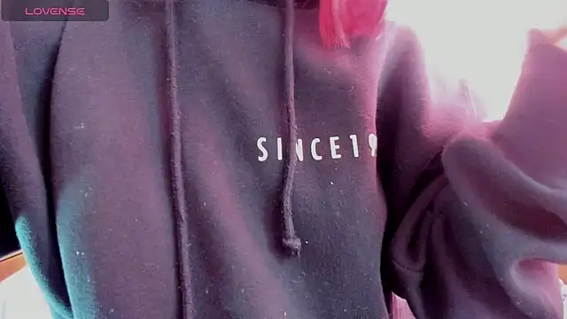 saralolo420 online show from 5, 3, 2026