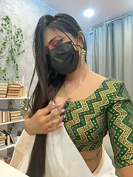 Snapshot of Monalisadon018 chatting on 20, 12, 2024 Monalisadon018 online show from 20, 12, 2024