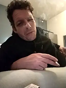 Knuffelstaaf123 online show from 23, 3, 2025