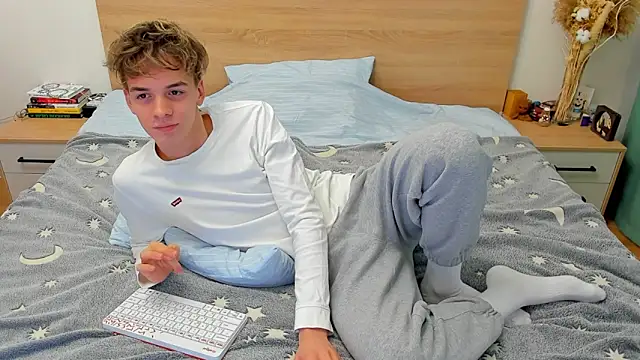 Fandi 777 online show from 10, 12, 2024