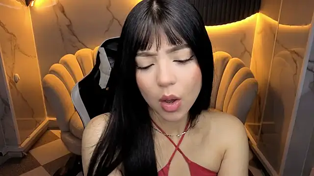 Snapshot of _mia_collins_b_ chatting on 28, 11, 2025 mia collins b online show from 28, 11, 2025