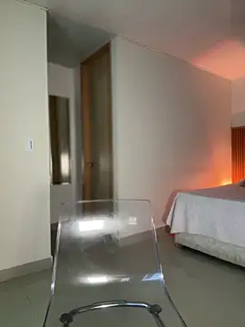 Lianh Benett online show from 22, 1, 2025