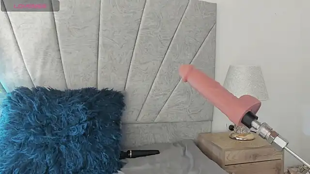 Snapshot of emilyrojas chatting on 28, 2, 2025 emilyrojas online show from 28, 2, 2025