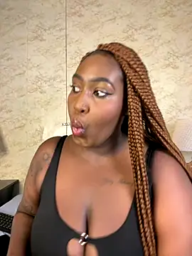 Snapshot of emilyrojas chatting on 16, 9, 2025 emilyrojas online show from 16, 9, 2025