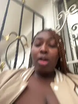 Snapshot of emilyrojas chatting on 8, 10, 2025 emilyrojas online show from 8, 10, 2025