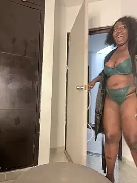 Snapshot of emilyrojas chatting on 17, 10, 2025 emilyrojas online show from 17, 10, 2025