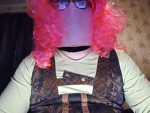 Crossdresser Elena online show from 13, 6, 2026