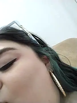 tiffany laurens online show from 1, 3, 2025