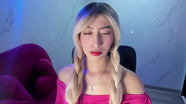 LilithCooperr  online show from 20, 11, 2025