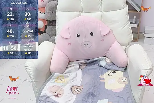  LLisa  online show from 11, 1, 2025