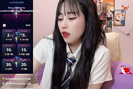  LLisa  online show from 5, 3, 2025