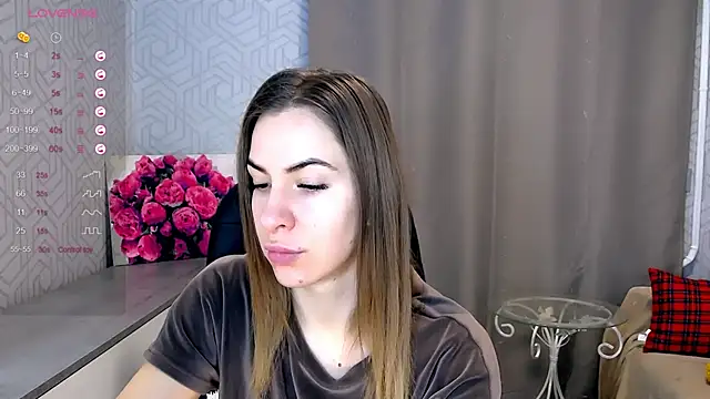 Snapshot of Naughty__Megan chatting on 4, 2, 2025 Naughty Megan online show from 4, 2, 2025