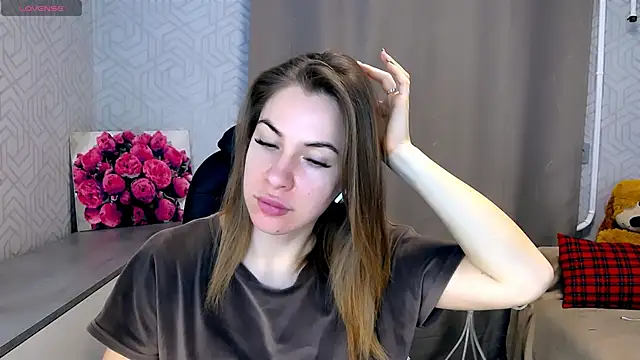 Snapshot of Naughty__Megan chatting on 21, 2, 2025 Naughty Megan online show from 21, 2, 2025