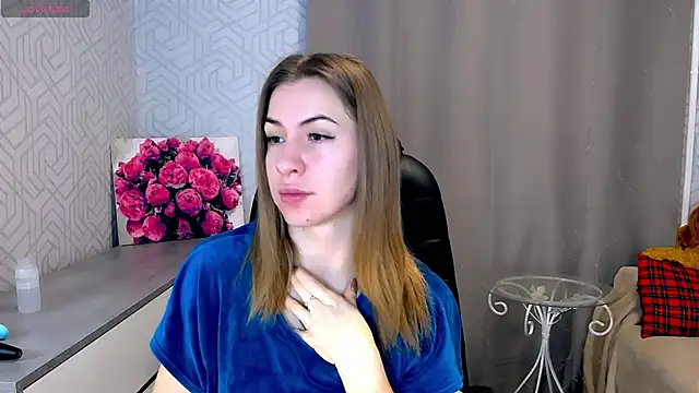 Snapshot of Naughty__Megan chatting on 8, 3, 2025 Naughty Megan online show from 8, 3, 2025