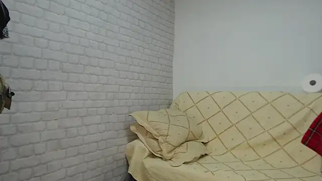 EmmaSquirt online show from 14, 12, 2024