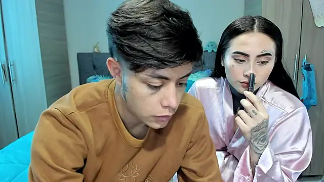 Snapshot of steban_and_kim chatting on 5, 2, 2025 steban and kim online show from 5, 2, 2025