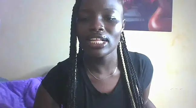 Snapshot of Mon_cherrie_ chatting on 2, 12, 2024 Mon cherrie online show from 2, 12, 2024