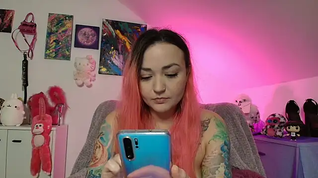 PinkHurricaneOfficial online show from 18, 10, 2025