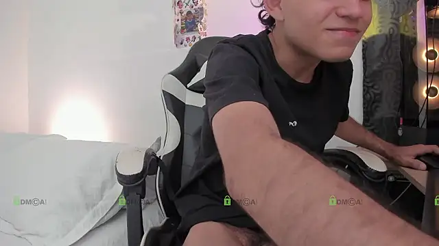 Snapshot of ronaldmq20 chatting on 12, 1, 2026 ronaldmq20 online show from 12, 1, 2026