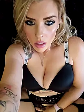 Snapshot of ellieconradxo chatting on 9, 9, 2025 ellieconradxo online show from 9, 9, 2025