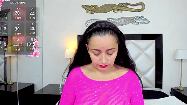  luna  sweet  online show from 3, 3, 2025