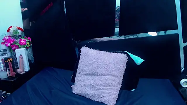 Cocoo Nuth online show from 20, 12, 2024