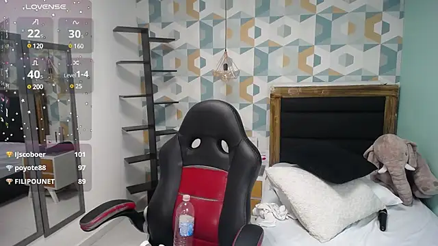 CATIAJONES online show from 5, 2, 2025