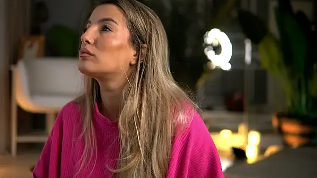 KellyMathews online show from 3, 10, 2025