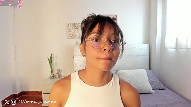 Snapshot of Norma-Jeaane chatting on 16, 12, 2024 Norma-Jeaane online show from 16, 12, 2024