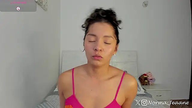 Snapshot of Norma-Jeaane chatting on 15, 11, 2025 Norma-Jeaane online show from 15, 11, 2025