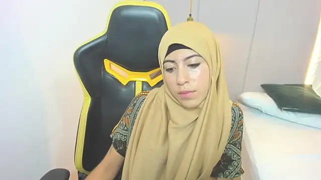 chaymae nah  online show from 24, 12, 2024