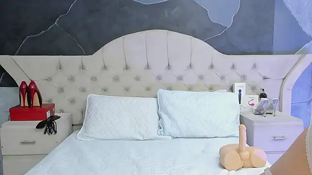 AmberGreyy  online show from 28, 2, 2025